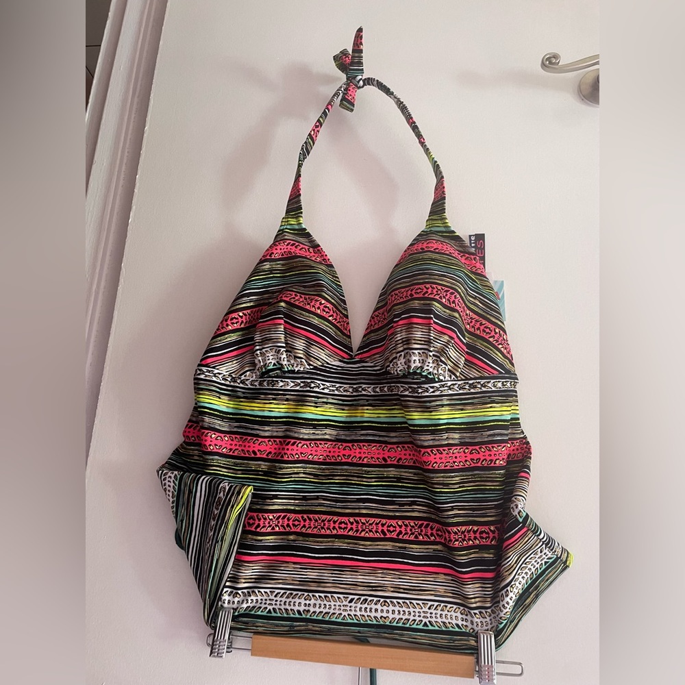 NWT Hot Water Black Halter Tankini Top 3X